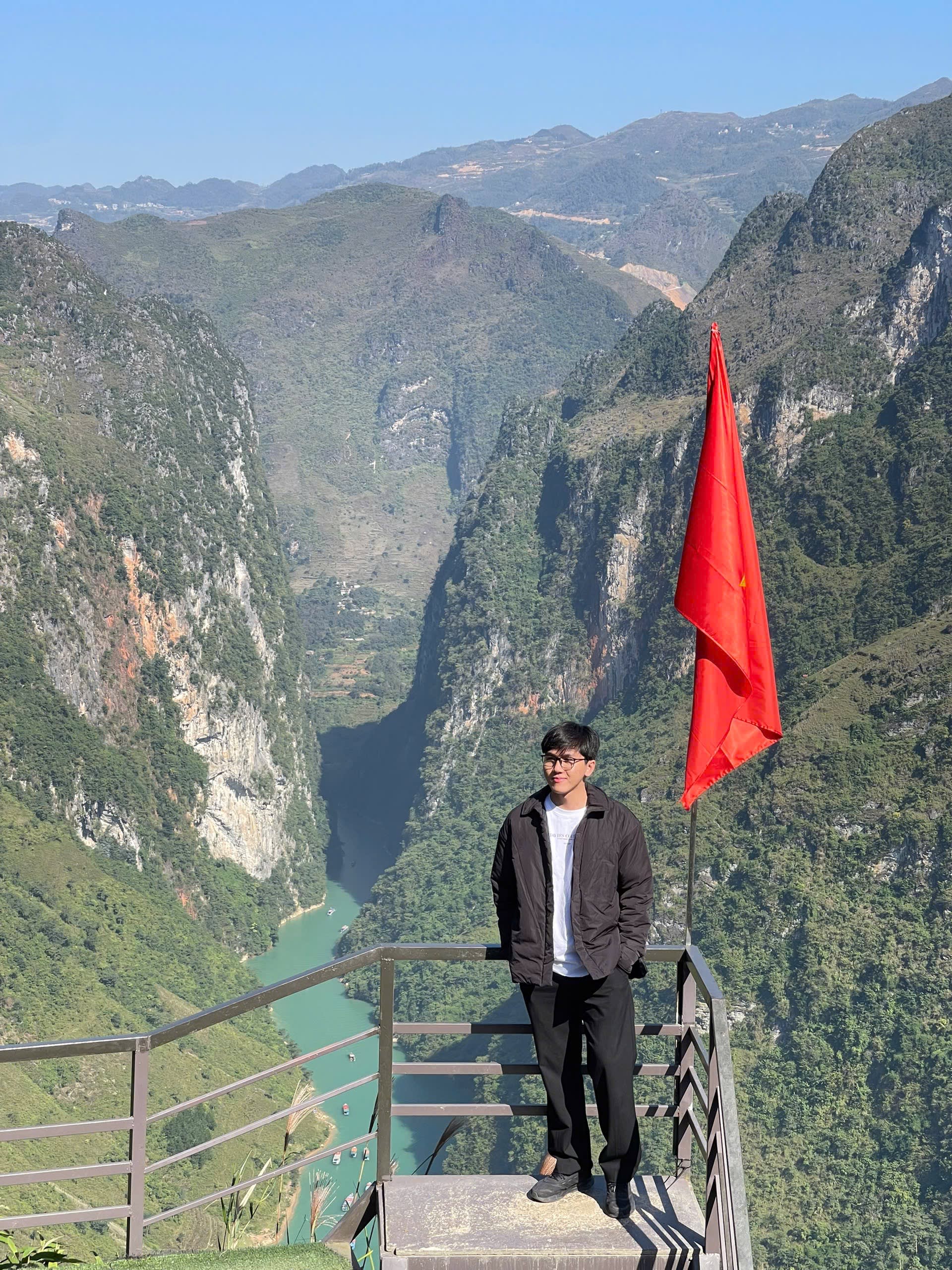 hovanhoa | gallery image